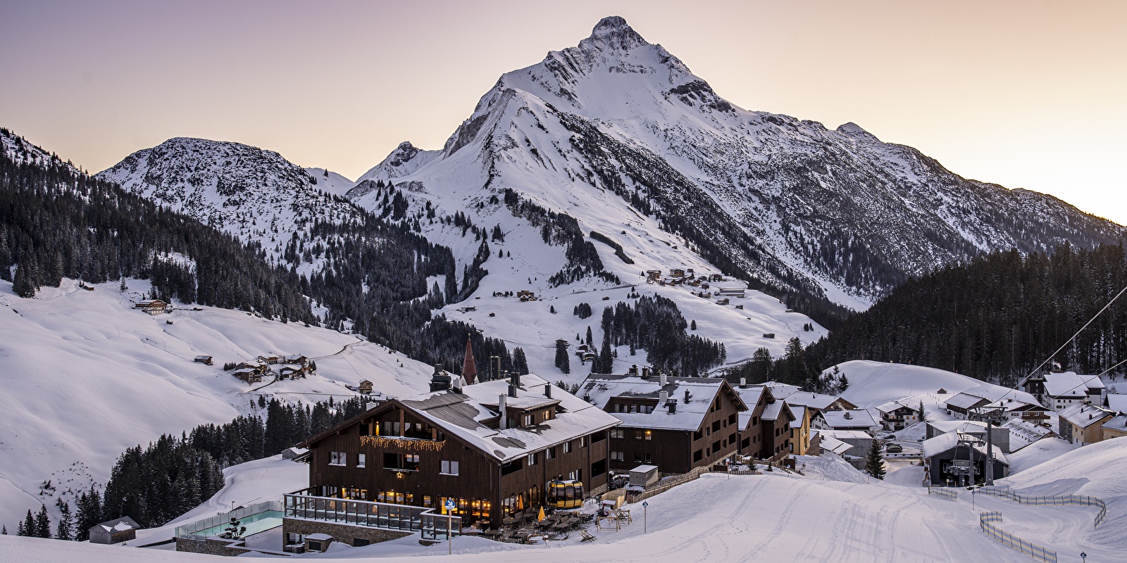 ZU VERKAUFEN 4-ZIMMER-WOHNUNG PURE RESORT WARTH-ARLBERG, ÖSTERREICH