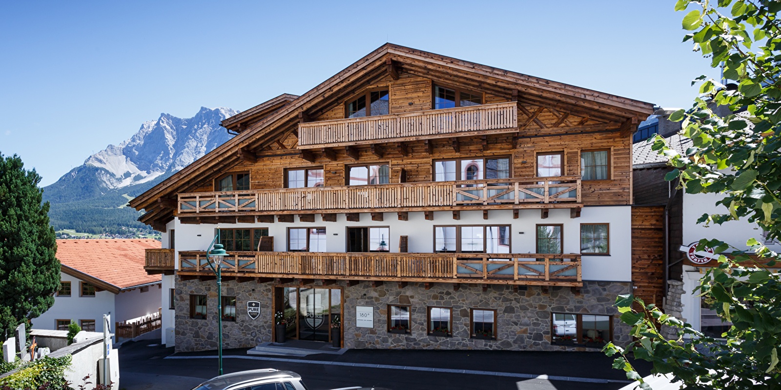 ZU VERKAUFEN PENTHOUSE WOHNUNG PURE RESORT LERMOOS, ÖSTERREICH